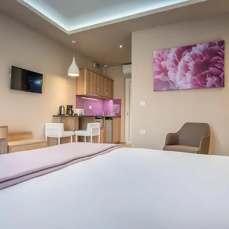Mavrias Village Apartment